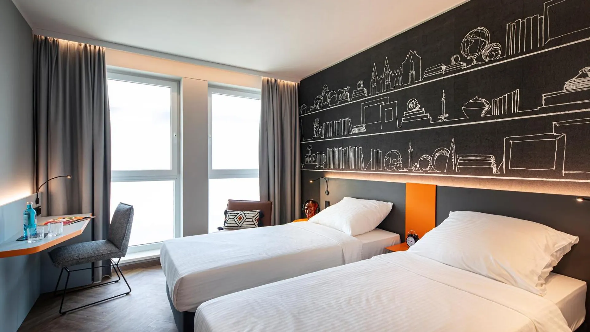 Loginn Hotel Koeln Airport كولونيا