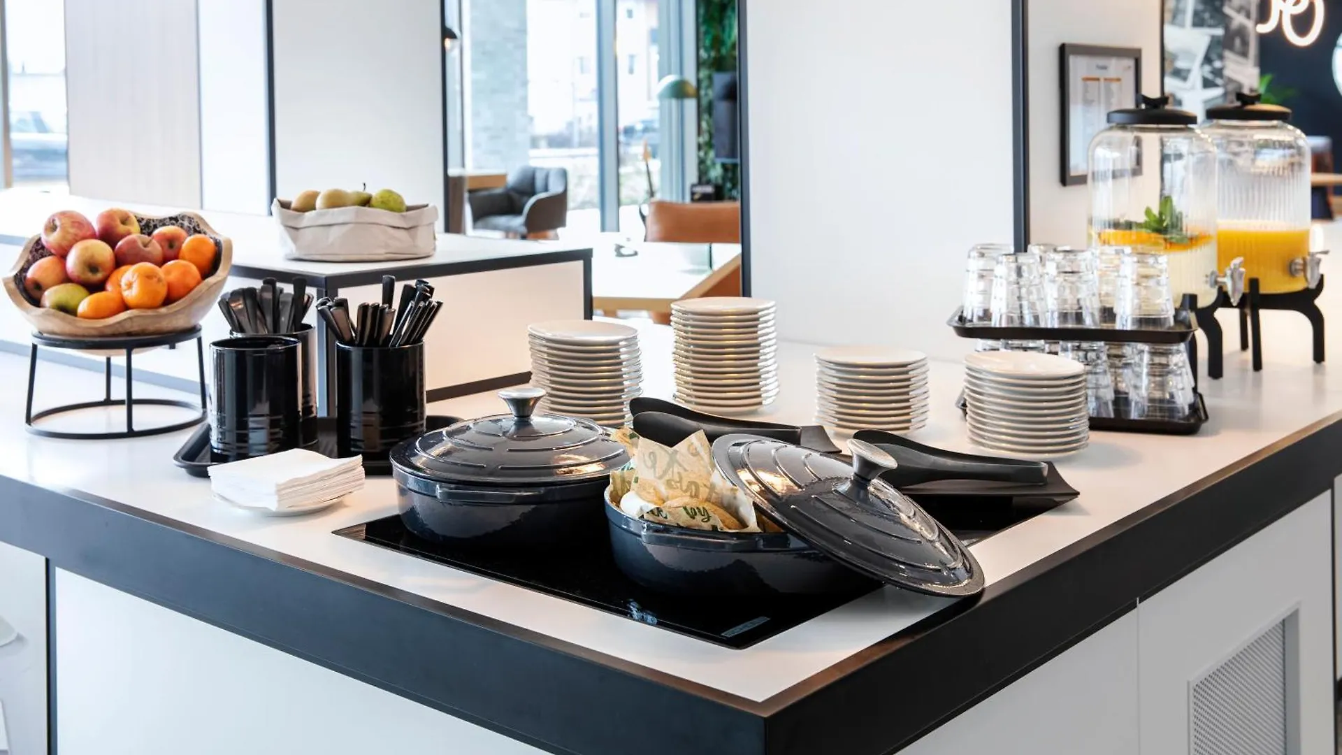 Loginn Hotel Koeln Airport كولونيا
